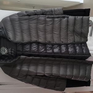 Vince camuto Light down jacket great condition